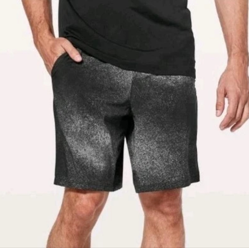 Lululemon Pace Breaker Shorts Men Small Drawstring Ocean Spray Ice Gray Black